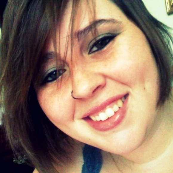 Meet your Posher, Jessica - Picture 1 of 1